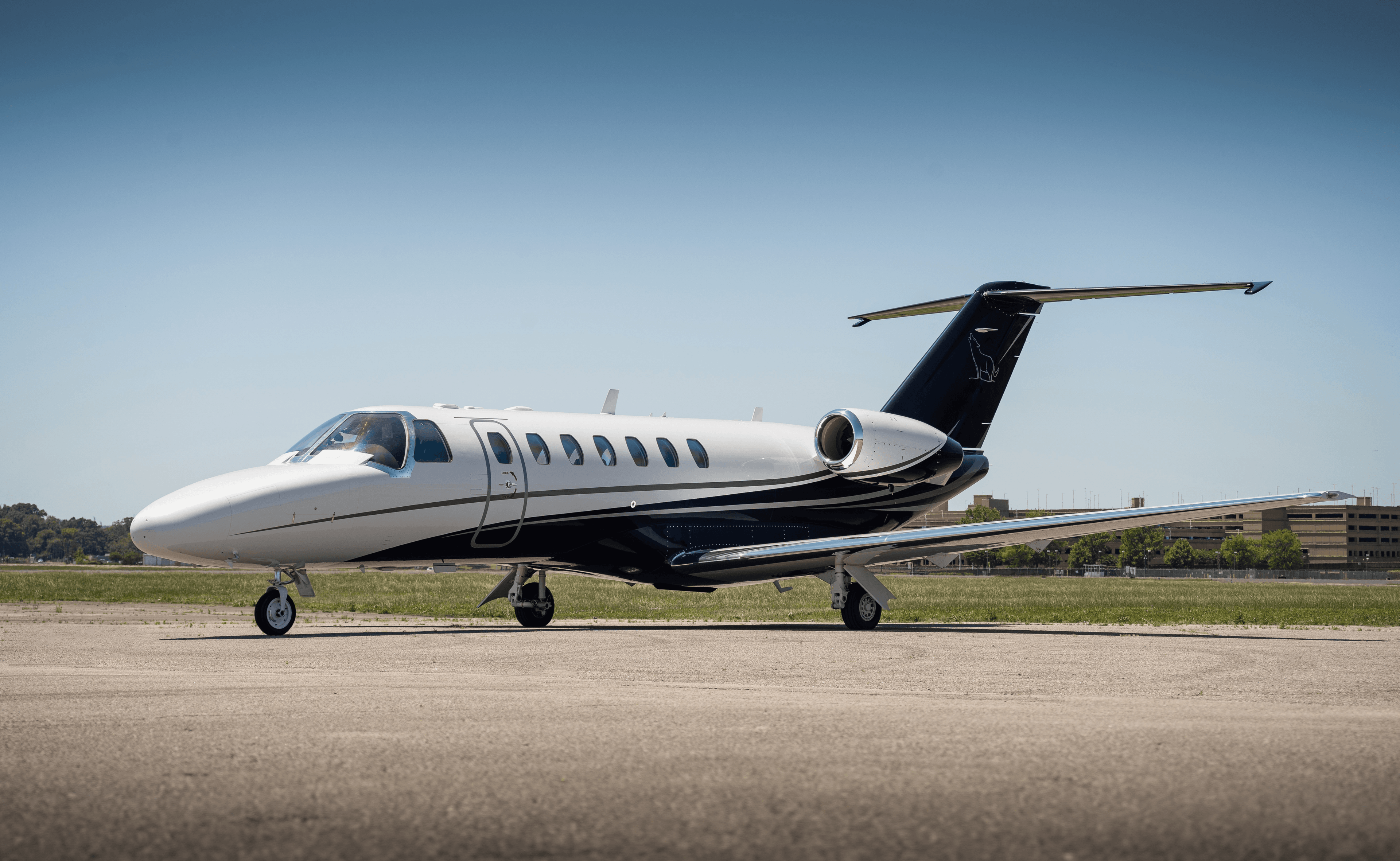 Light- CJ3 Exterior.png