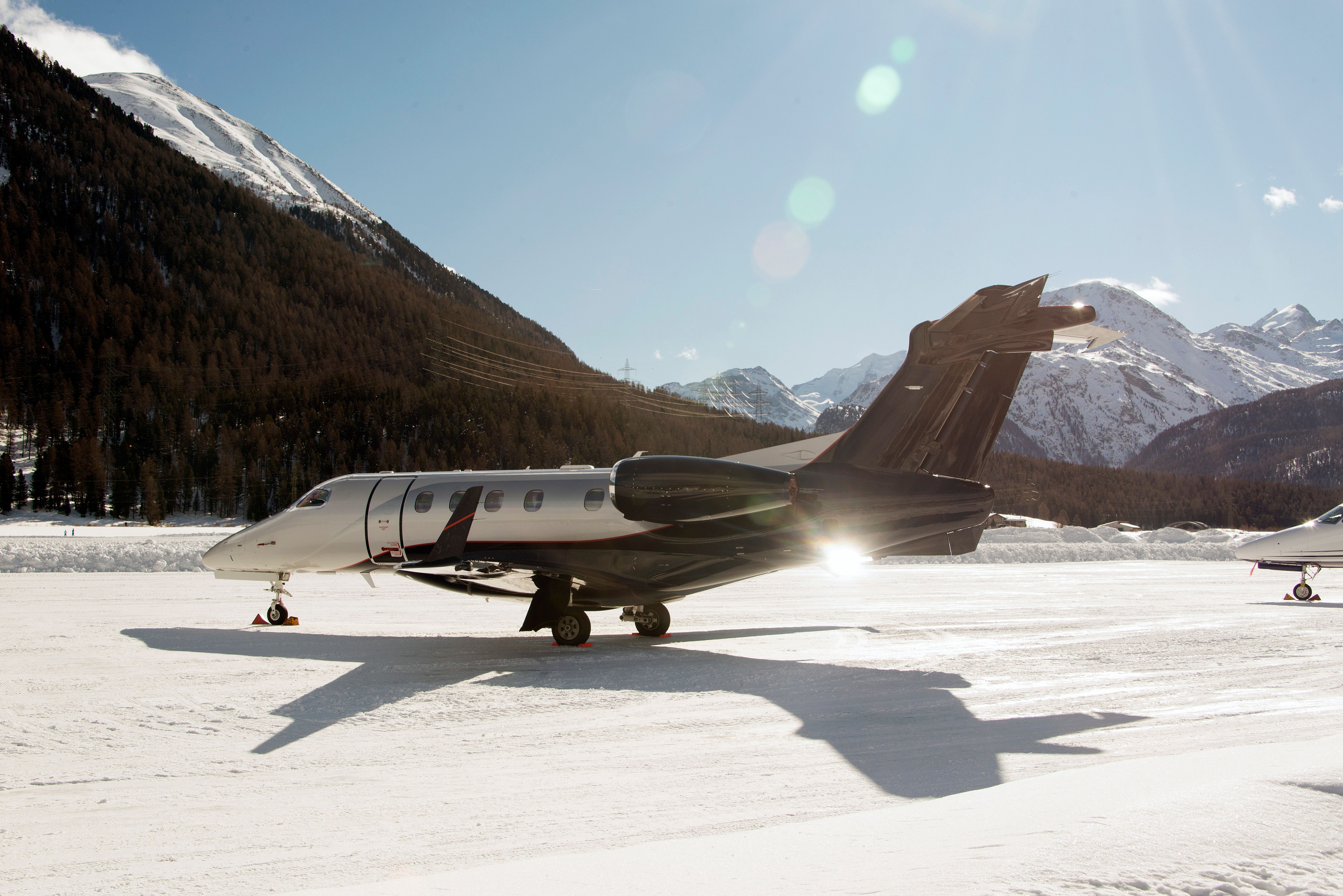 Light- Phenom 300 Exterior.jpg