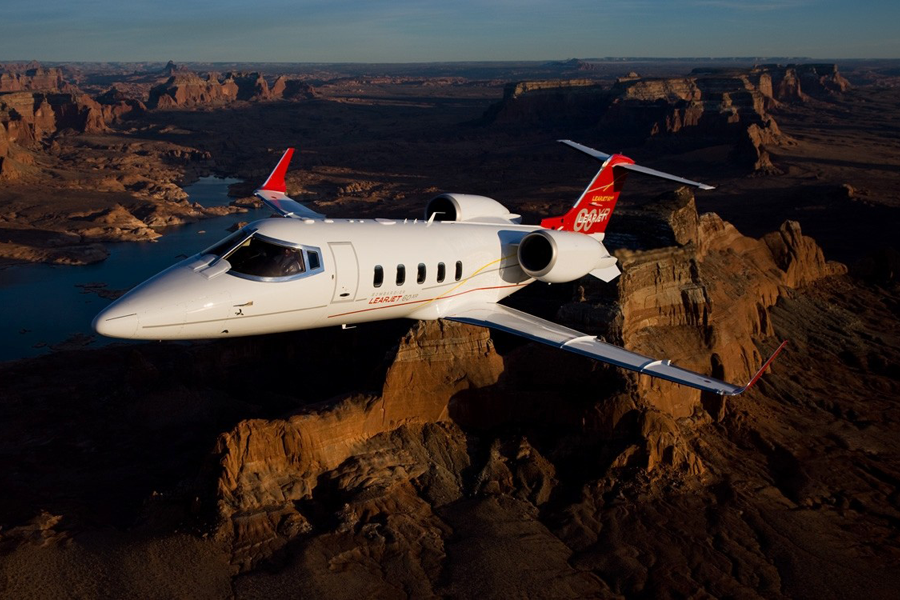 Lear 60XR, bombadier aviation, learjetbombadier aviation, learjet exterior, learjet red rocks trip